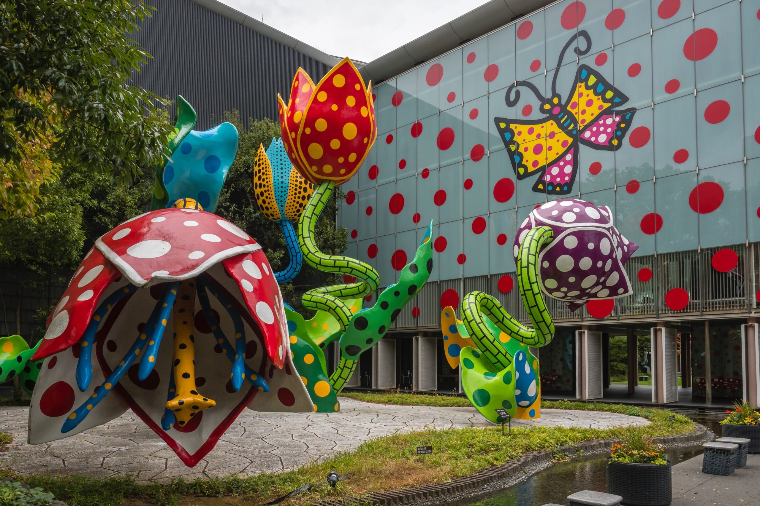 5 Spots Where You Can Find Yayoi Kusama's Artworks in Japan! - Japan Web  Magazine