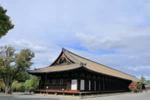 Sanjusangendo: Kyoto’s Buddhist Temple with 1,001 Golden Statues