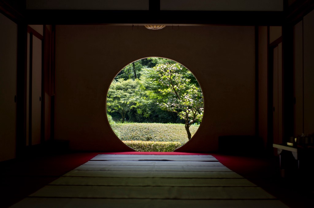 Breathtaking view of the circle window at Meigetsuin Temple in Kamakura