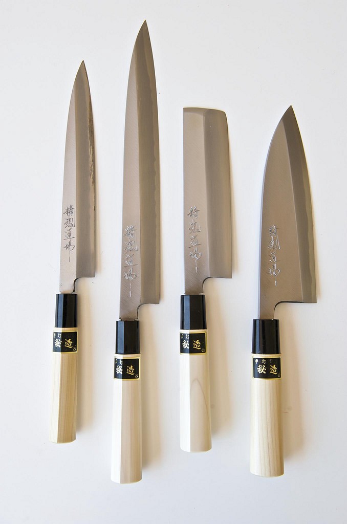 Types of Japanese Kitchen Knives, Buying Guide