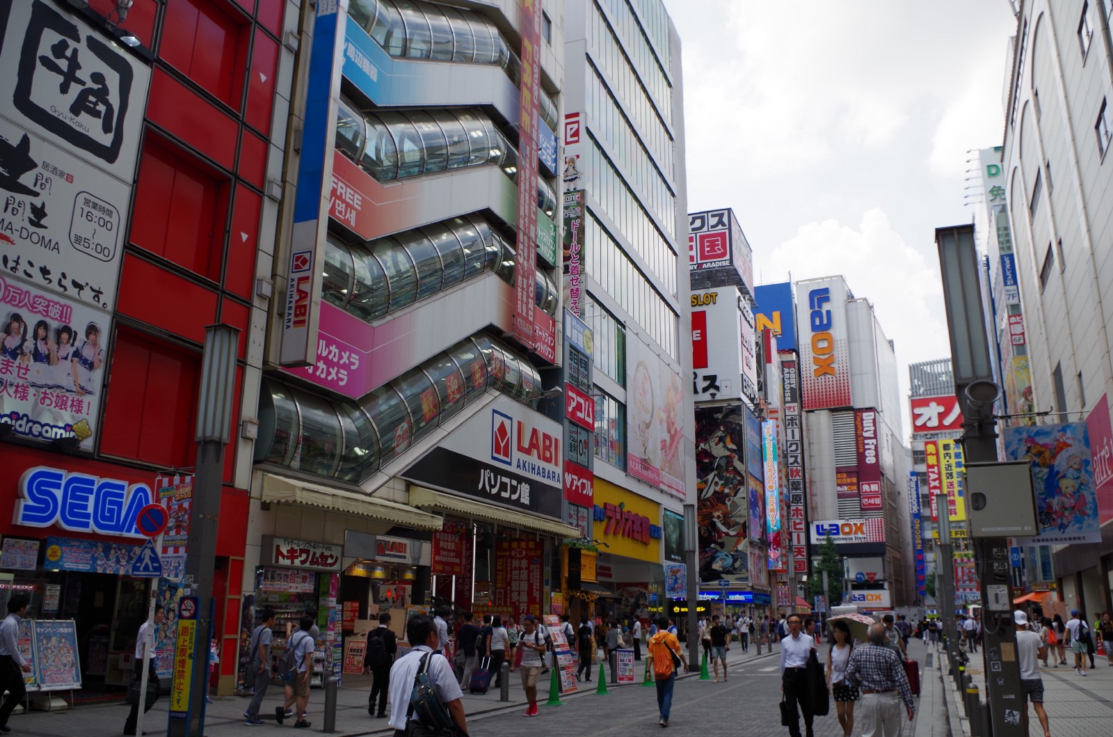 Hermès Builds a High Tech, Pop-Up City in Tokyo That Lasts a Day