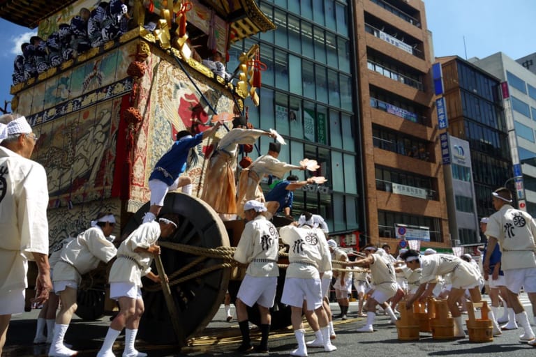 洋書 THE GREAT FESTIVALS OF JAPAN Matsuri: World of Japanese Festivals, Vilhar & Anderson