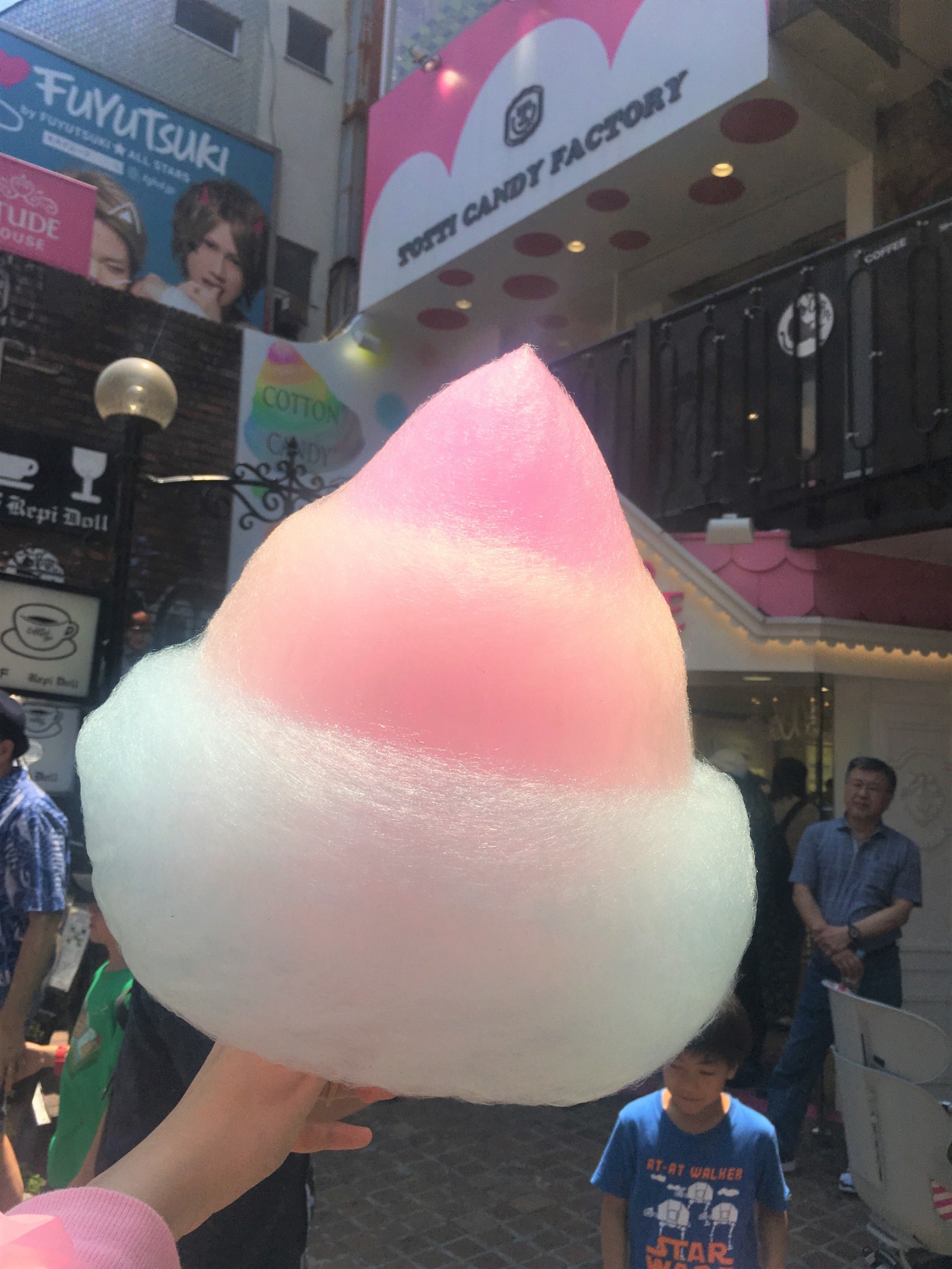 Colourful and Instagram-Worthy unicorn cotton candy