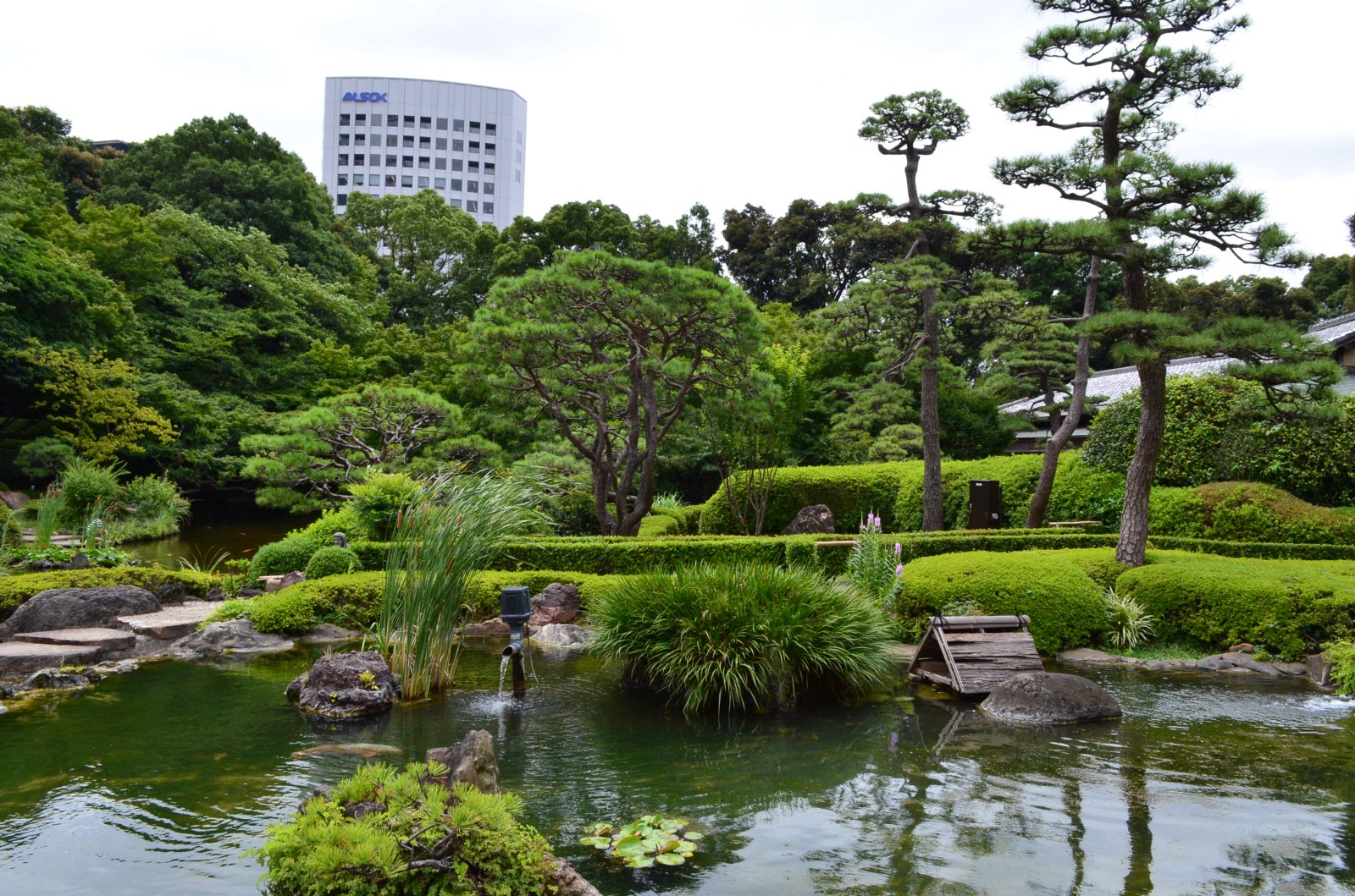 Spacious Japanese style garden at Hotel New Otani Tokyo