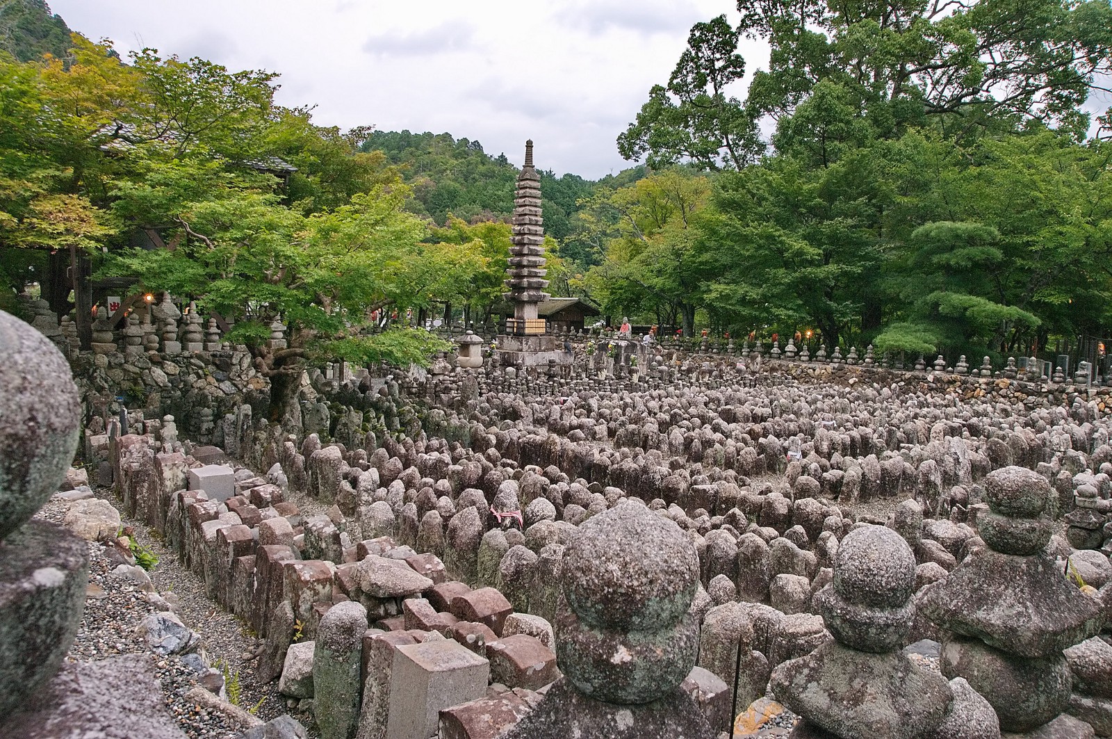 Adashino Nenbutsuji Temple And Otagi Nenbutsuji Temple Two Most Curious Temples In Kyoto Japan Web Magazine