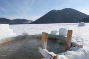 Lake Shikaribetsu Kotan : Ice Village in Hokkaido
