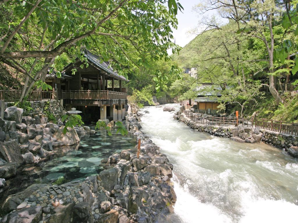 Takaragawa Onsen : Wonderful Day Trip Onsen from Tokyo - Japan Web Magazine