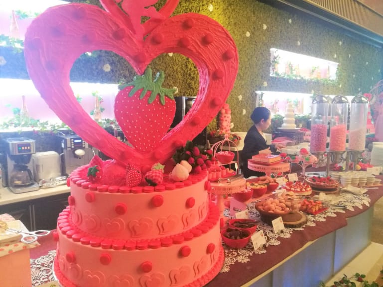 Strawberry Dessert Buffet in Tokyo 2019: ANA InterContinental Tokyo
