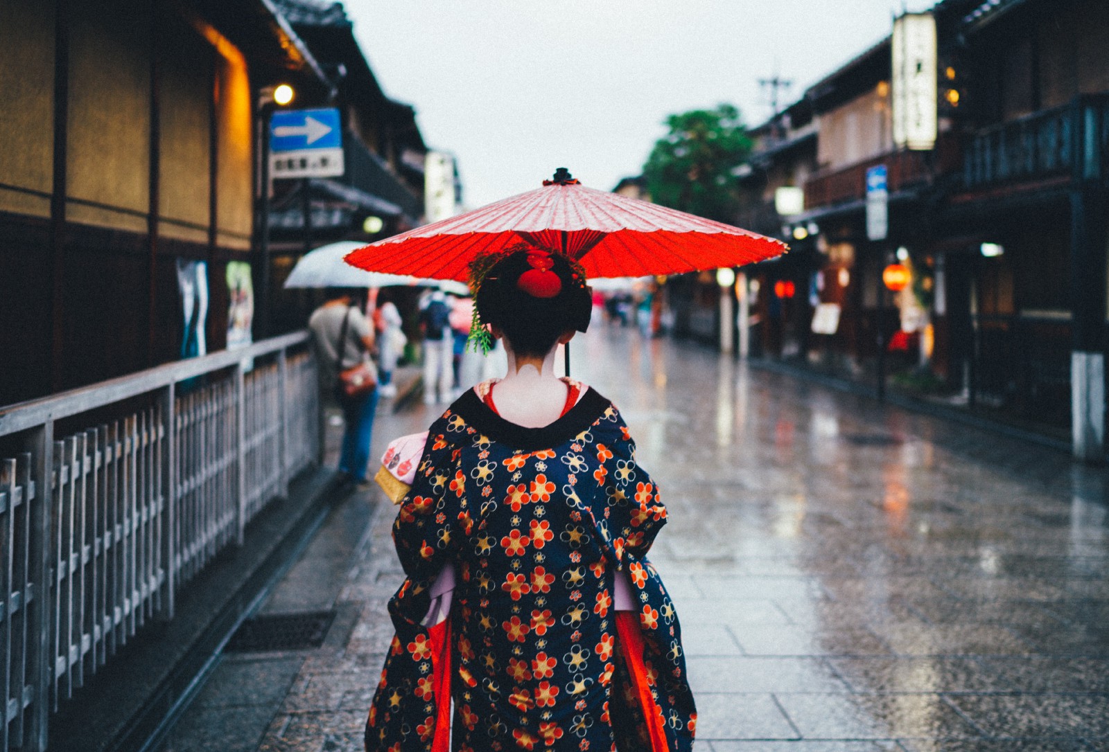 Maiko girl walking down of the street of Gion, Kyoto