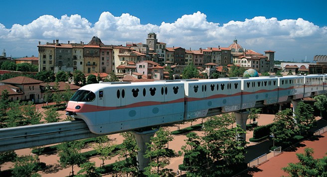 how-to-get-to-tokyo-disneyland-and-disneysea-by-bus-or-train-japan