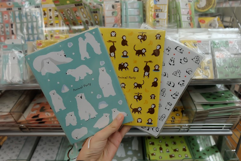 5 Cheap Car Interior Accessories from Daiso You Must Have