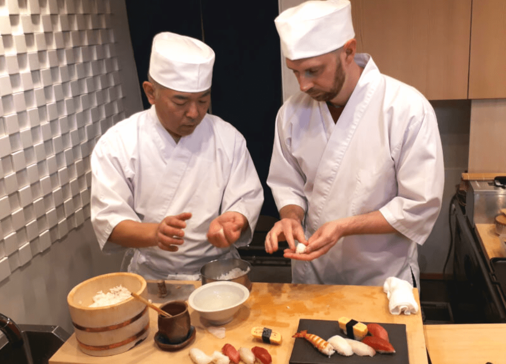 Sushi making classes experience with professionals