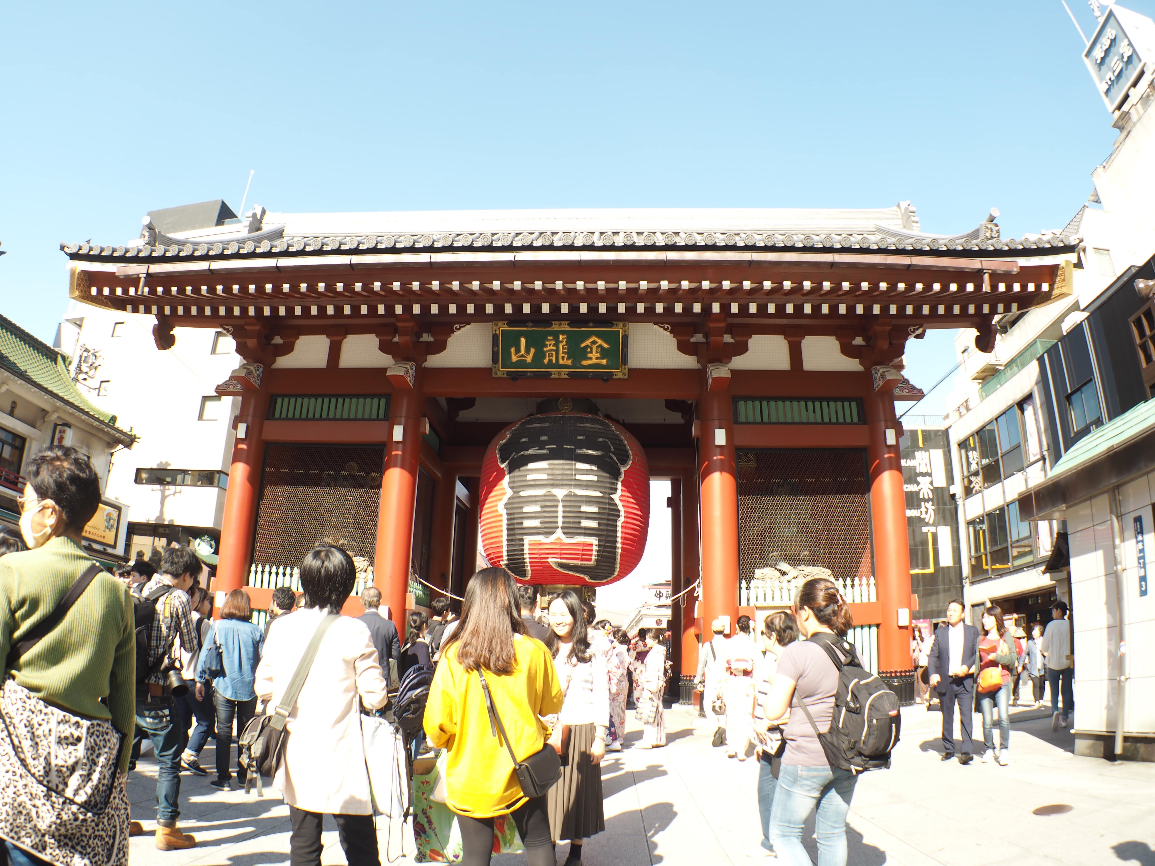 Kaminarimon Gate in Asakusa