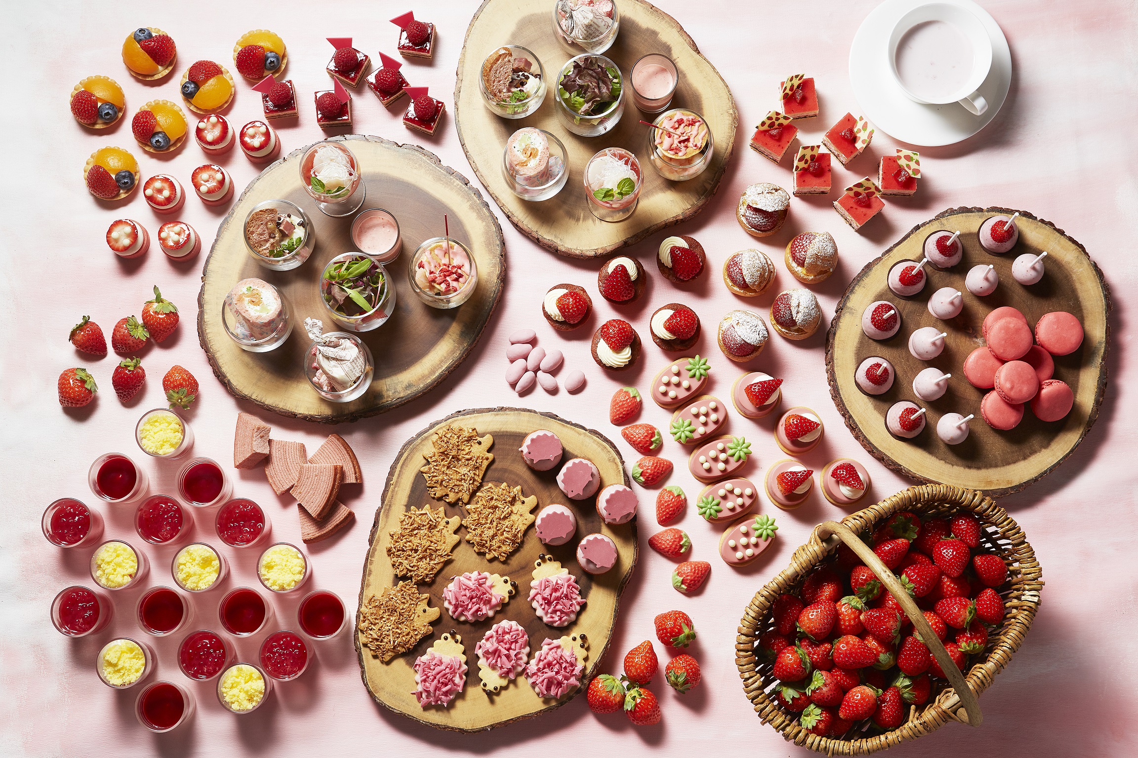 Best Strawberry Buffets in Tokyo 2021