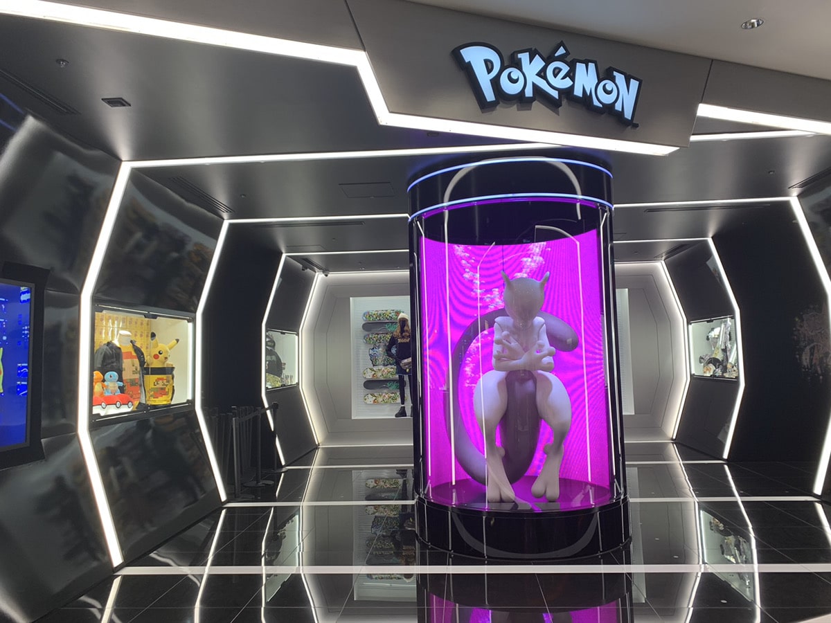 Visiting a Japanese Pokémon Center in Shibuya, Tokyo! 