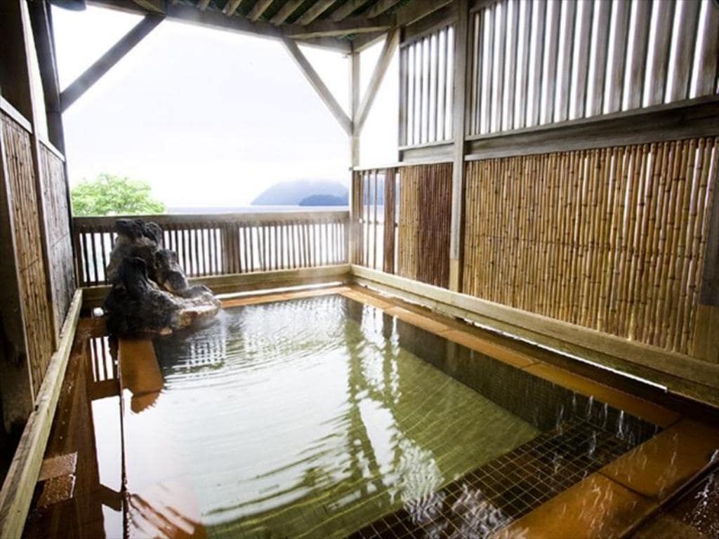 toya kanko hotel outdoor onsen