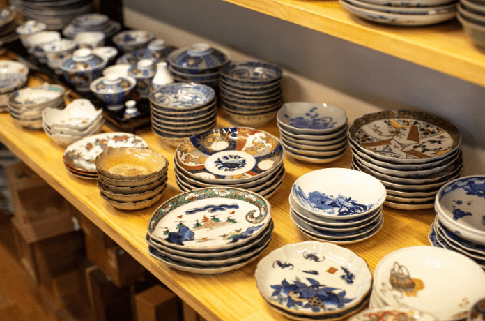 Different types of Arita porcelain, including those in the Kakiemon style