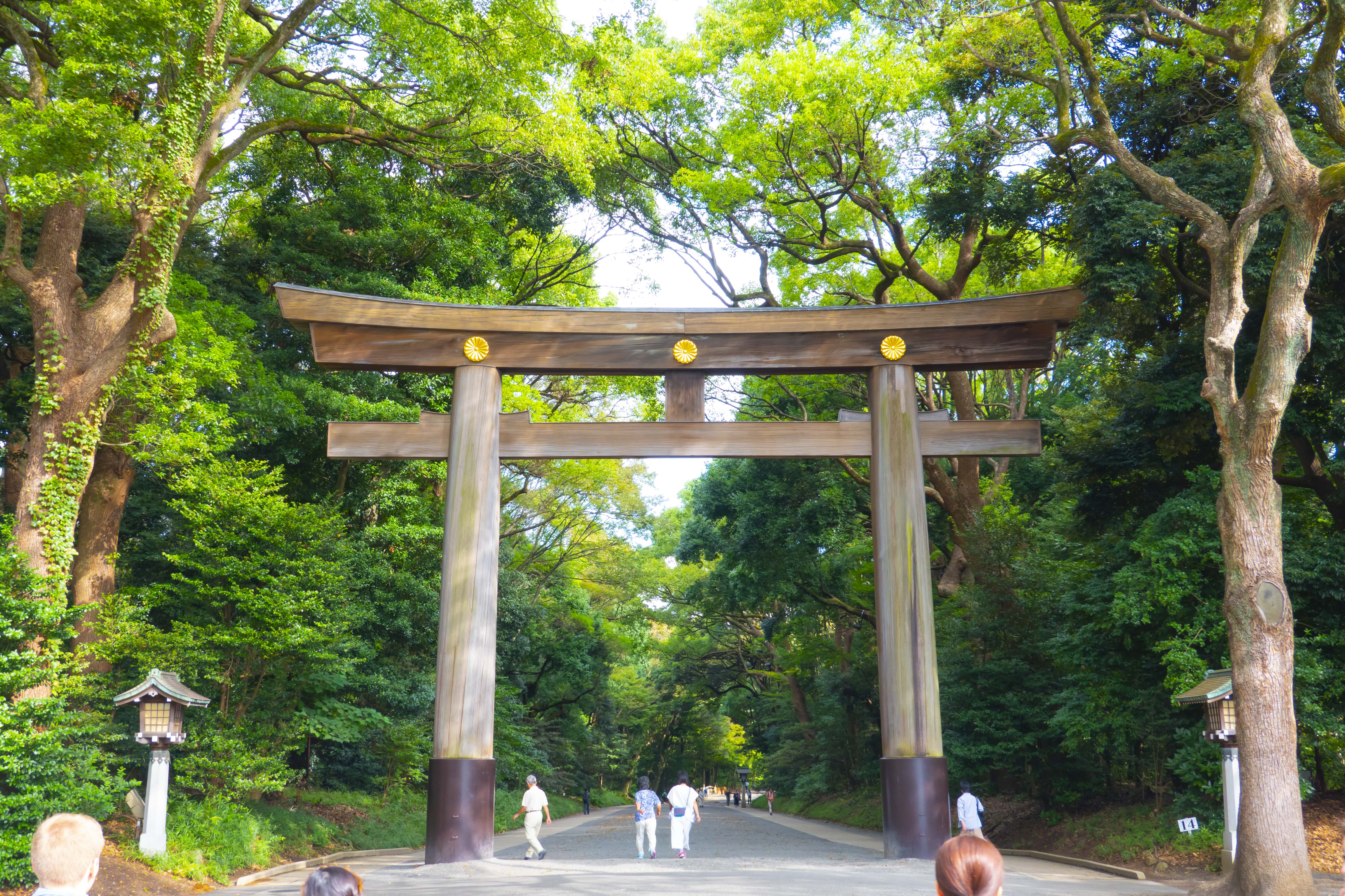 meiji jingu shrine entrance