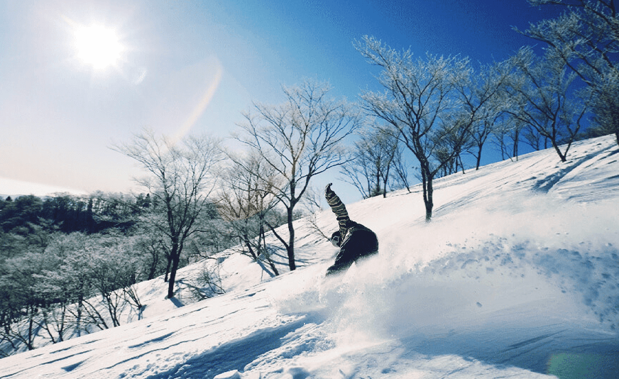 Snowboarding at Gransnow Okuibuki Ski Resort
