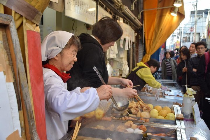 A food stall at Sunamachi Ginza Shopping Street