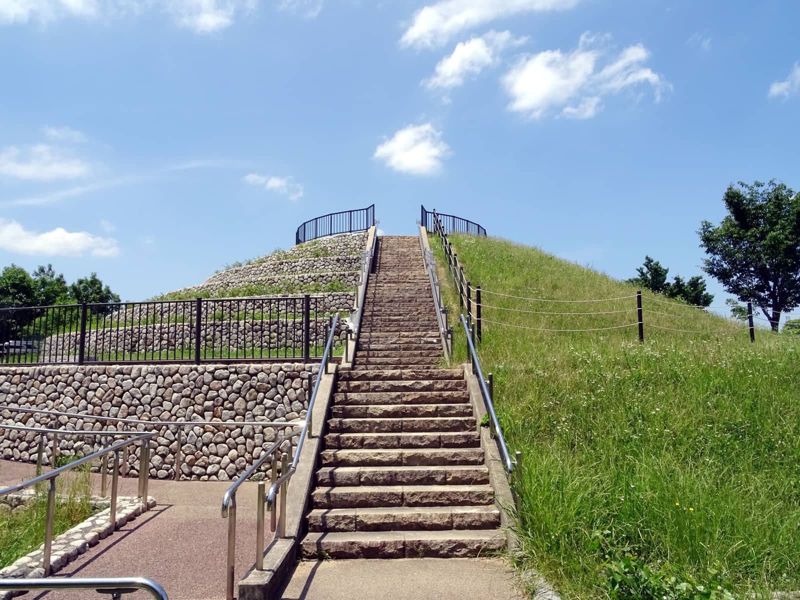 Shichikanyama Tomb