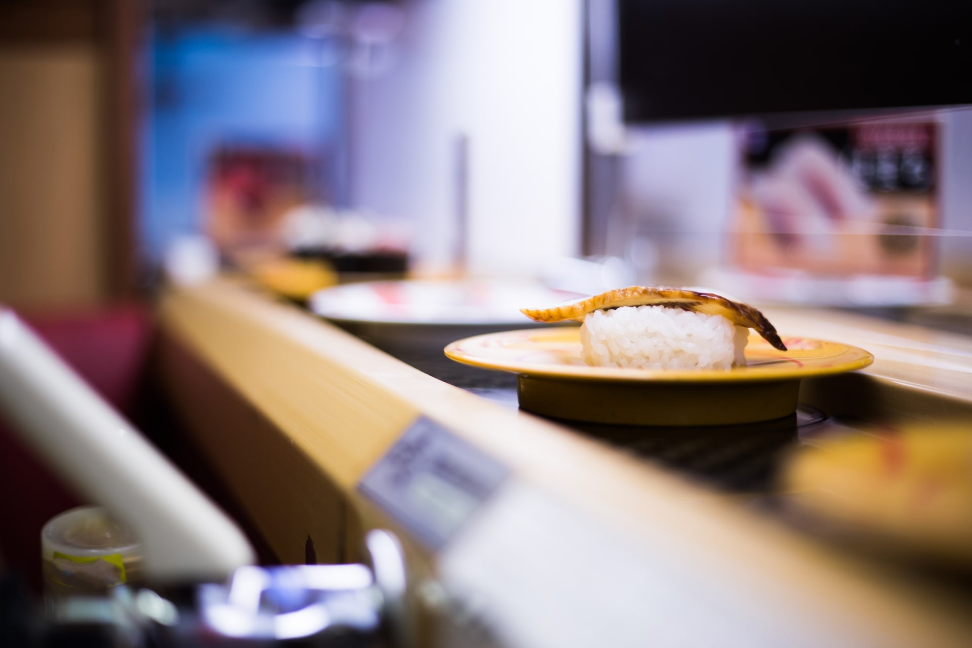 conveyor belt sushi