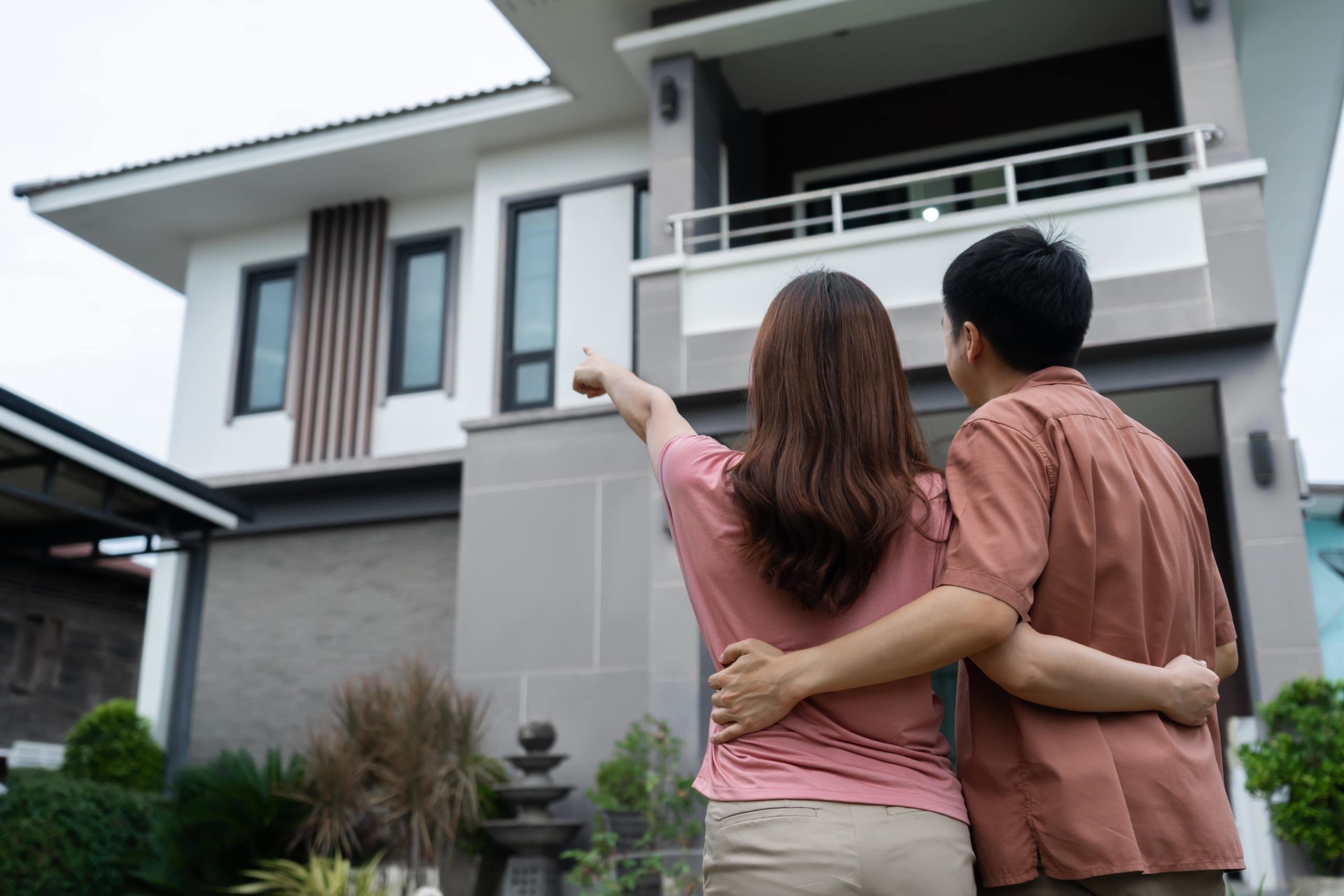 couple moving into new house