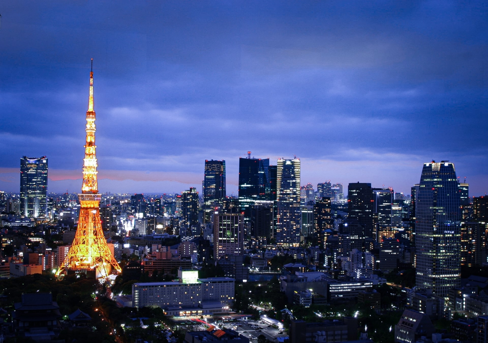 tokyo tower-min