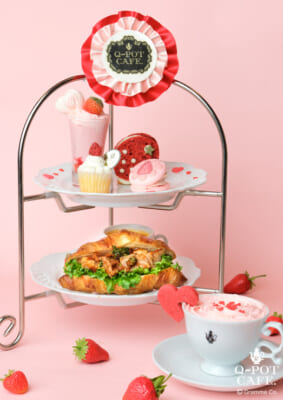 Q-pot CAFE Strawberry Afternoon Tea