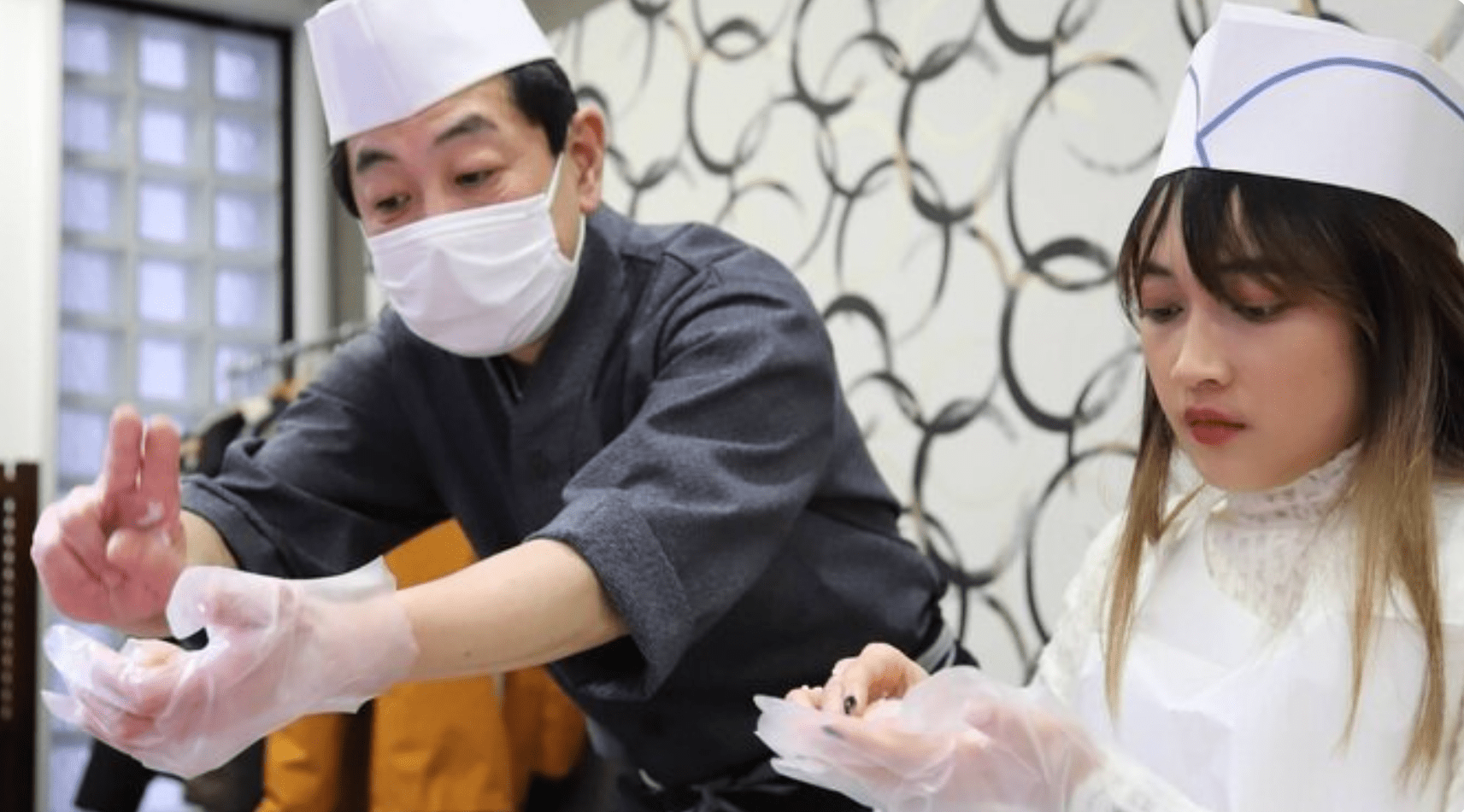 sushi making experience