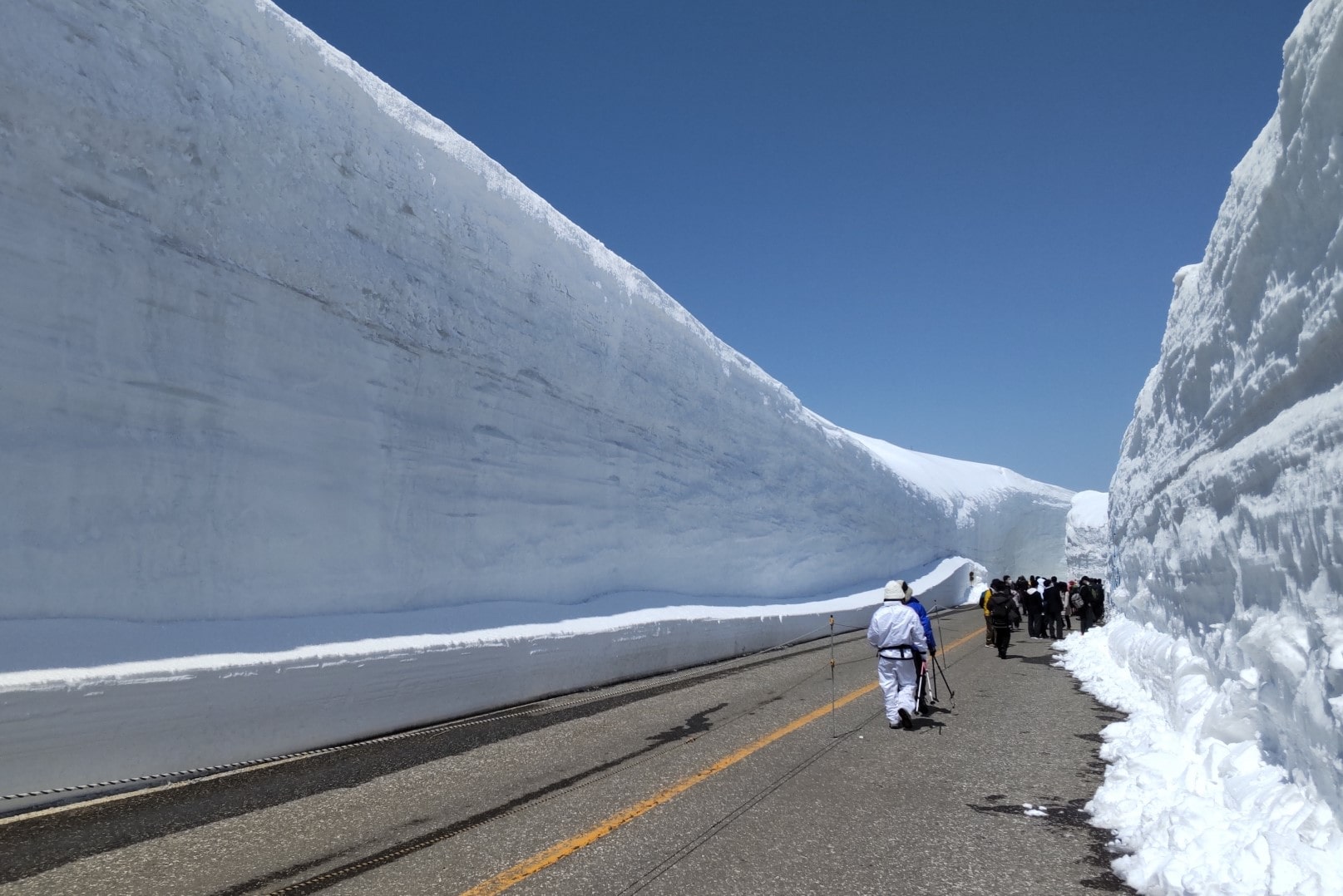 Snow Wall at Tateyama-Kurobe Alpine Route