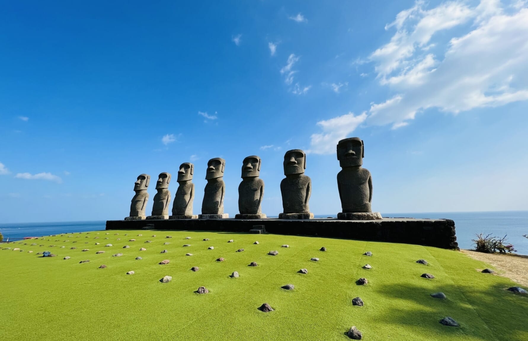 Moai statues of Sun Messe Nichinan