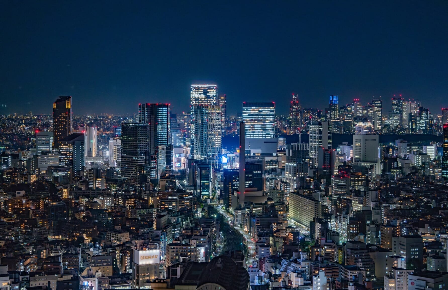 Cityscape of Roppongi at night