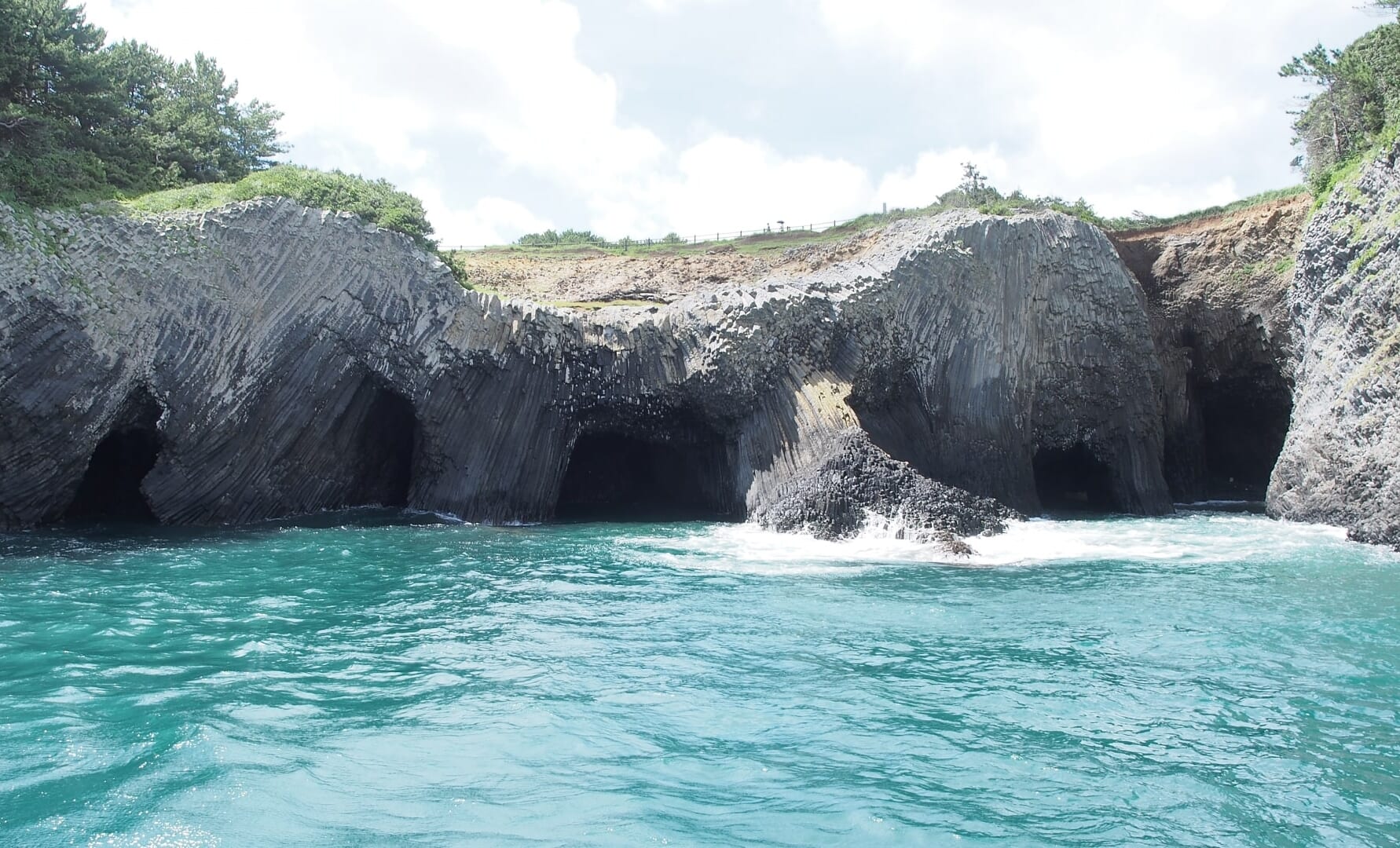 Nanatsugama Caves