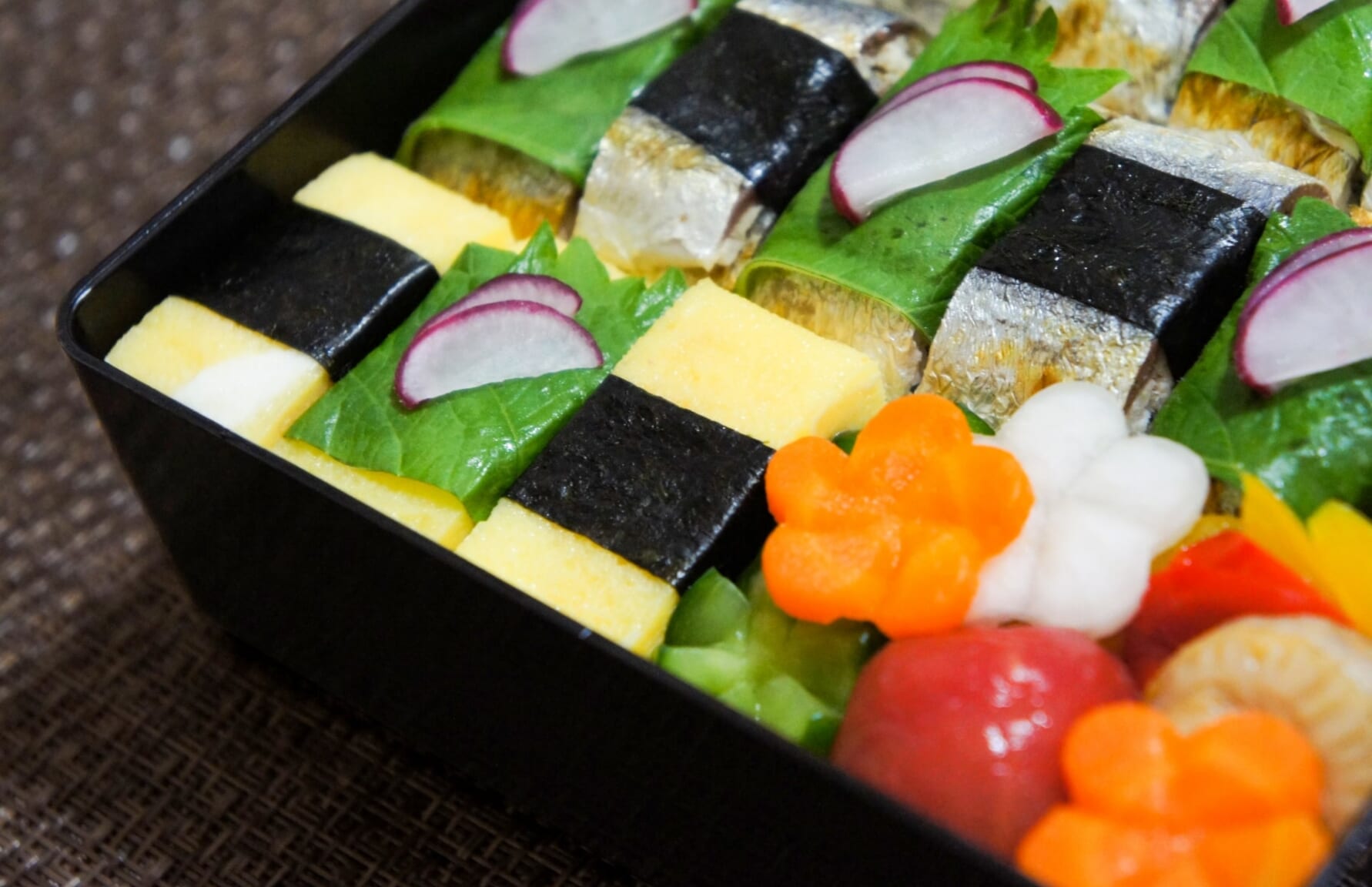 Hakozushi, typical Osaka Autumn food