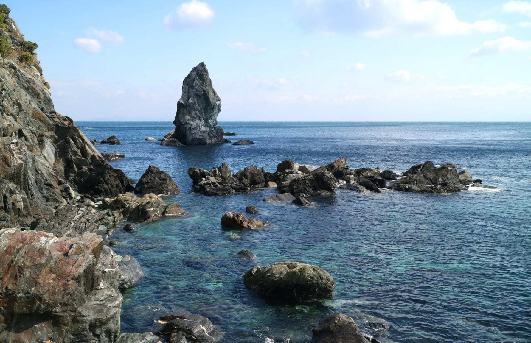 Kamitategami Rock at Nushima