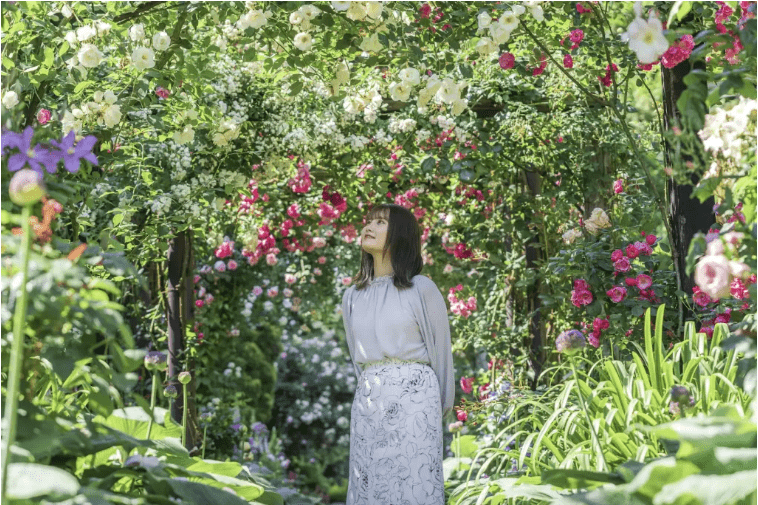 Atami Rose Garden-min