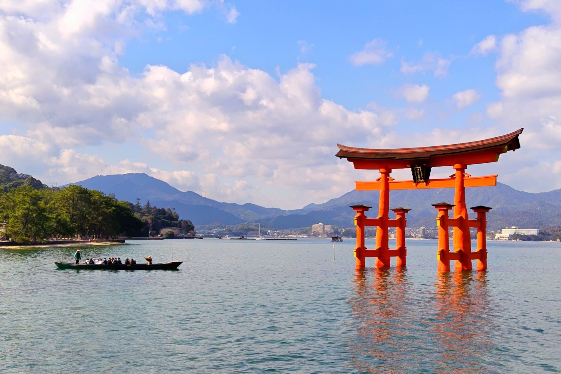 Floating torii of Itsukushima Shrine in Miyajima