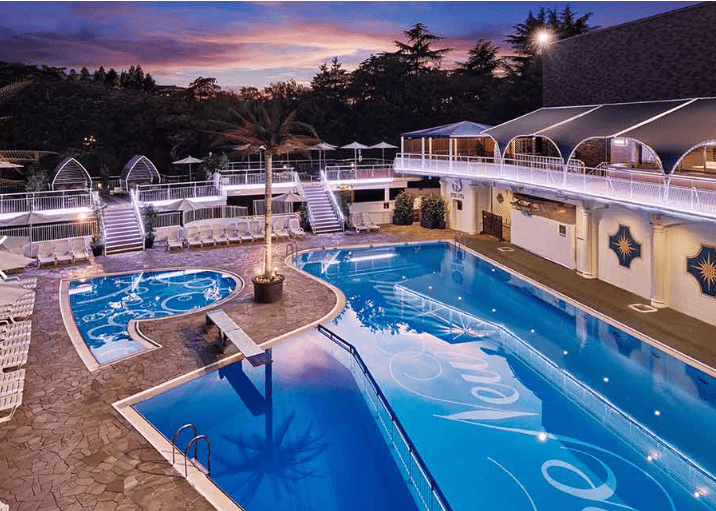 Hotel New Otani Summer Garden Pool-min