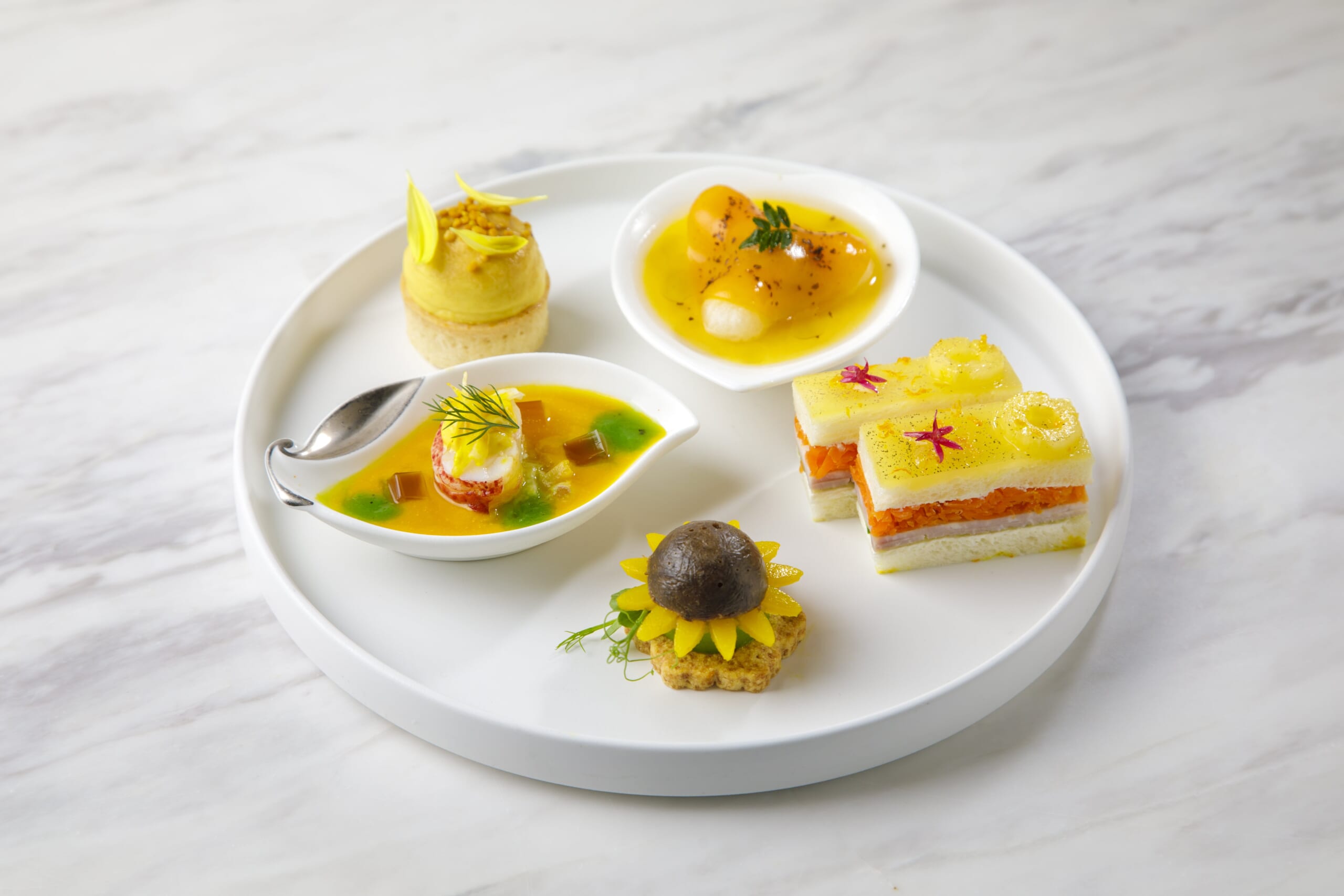 Yellow Afternoon Tea at Four Seasons Hotel Tokyo at Otemachi 