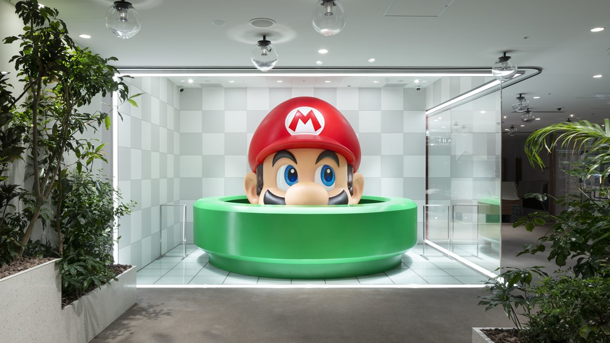 Mario head in 1st floor of Kyoto Takashimaya