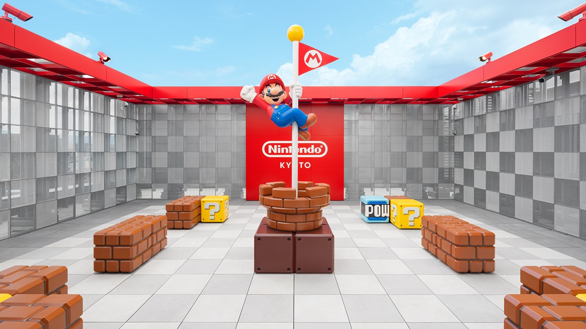 Mario Statue in Nintendo Kyoto rooftop