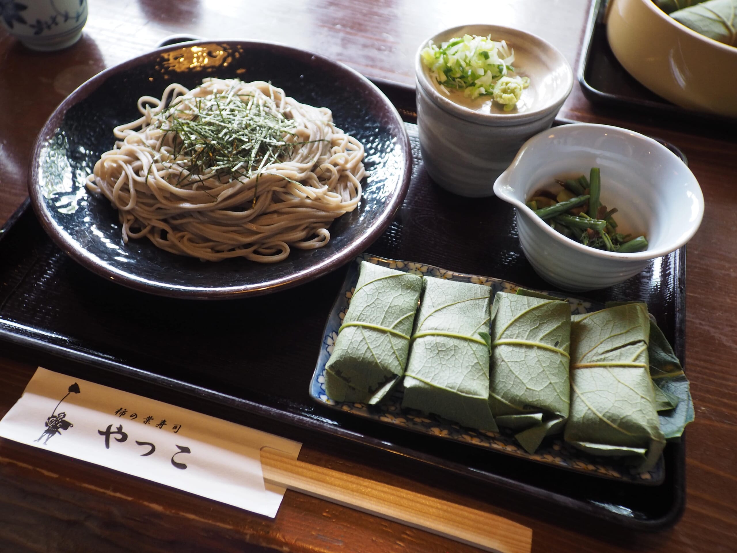 Kakinohazushi soba set