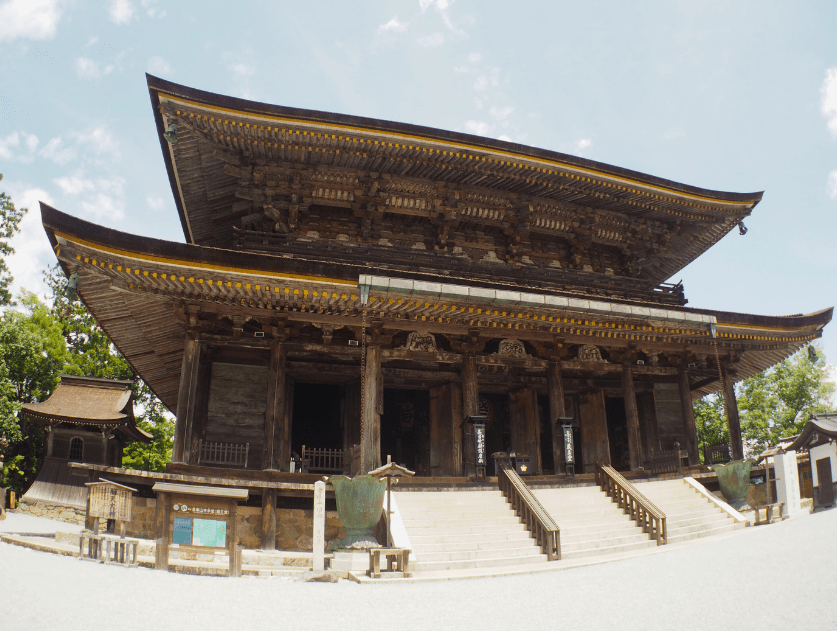 Kinpusenji Temple exterior view