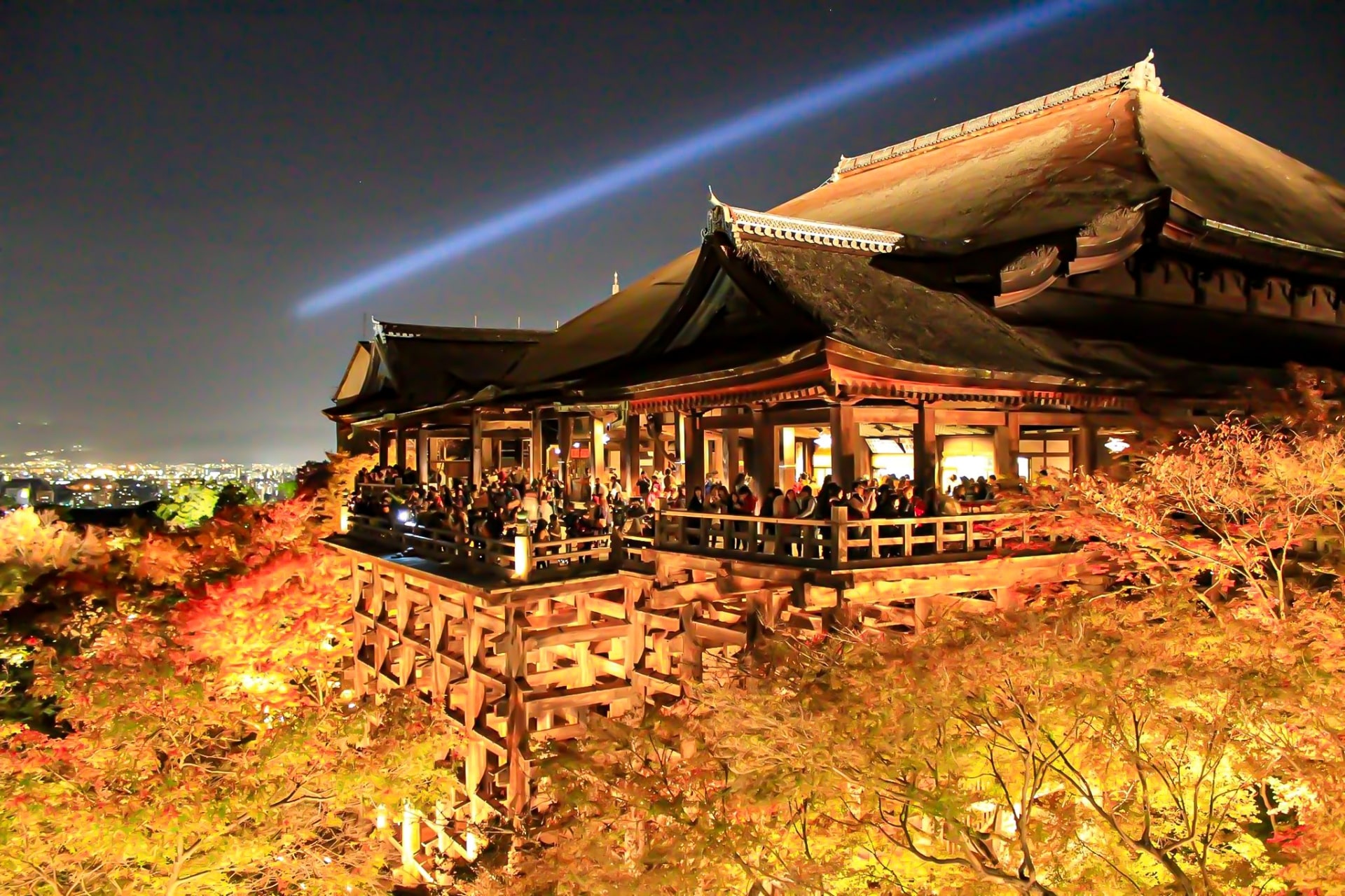 Night illumination at Kiyomizudera