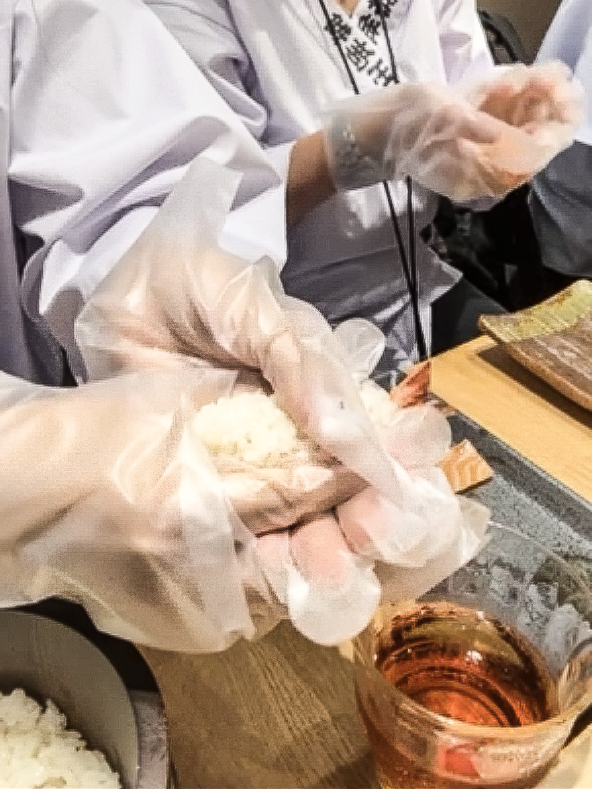 Making a nigiri at at Sushi Nigiri Experience Asakusa Dojo