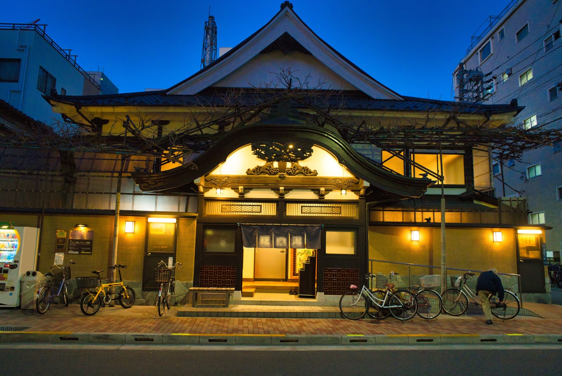 A typical neighborhood sento