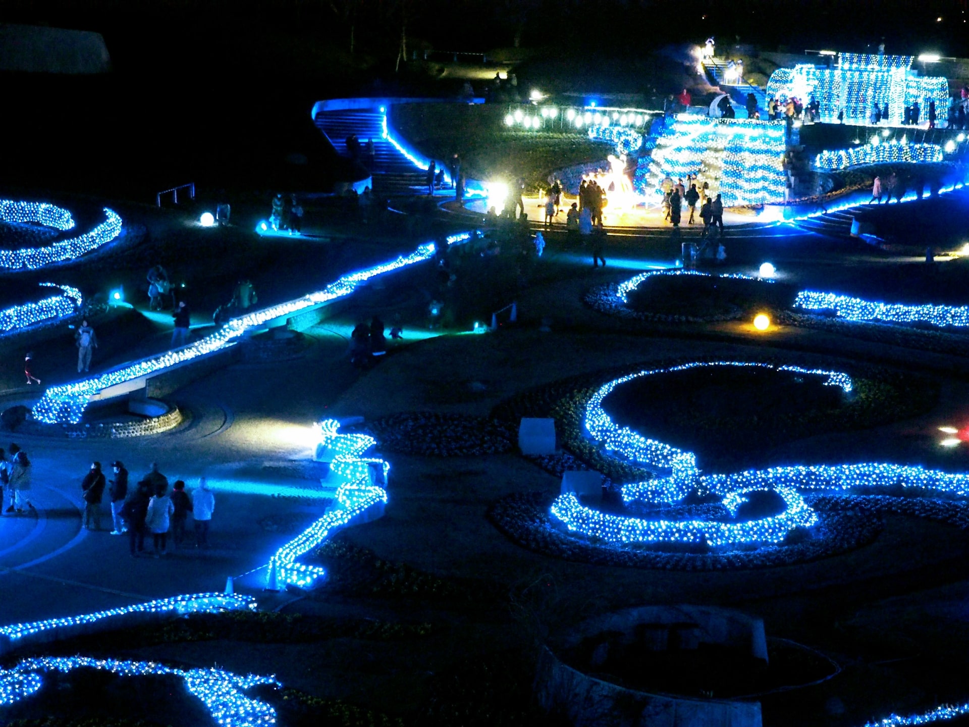 winter illumination-min