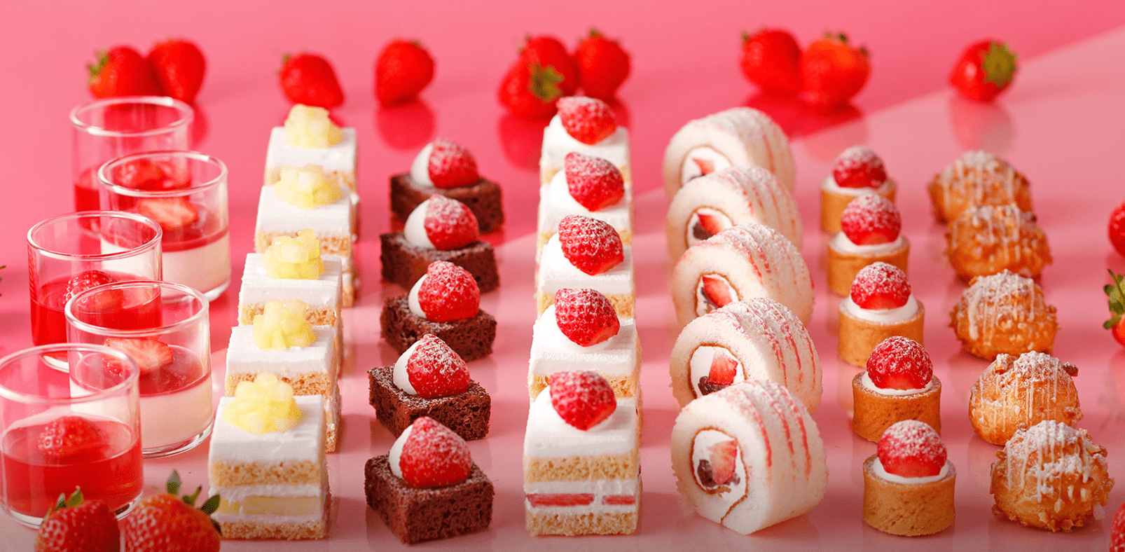 Sweet strawberry buffet-min