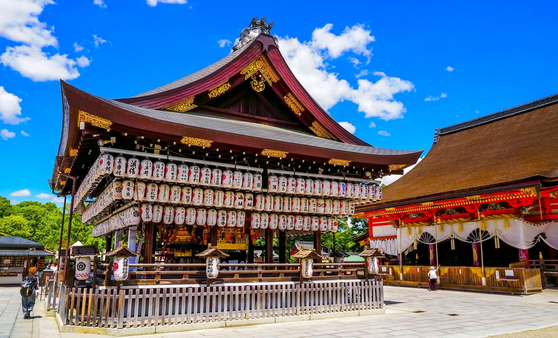 Yasaka Shrine-min